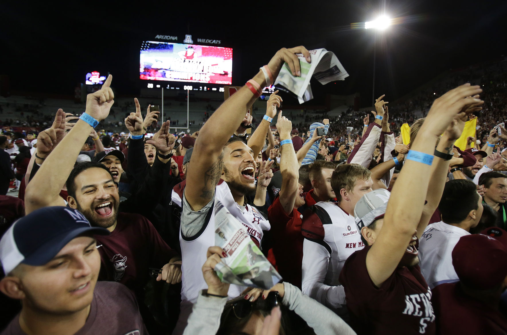 New Mexico State 26, Utah State 20